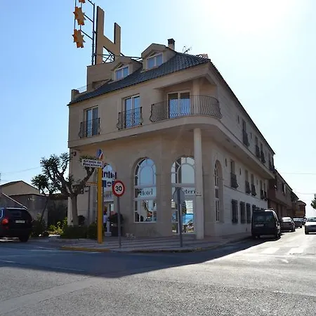 Отель Versalles Granja de Rocamora