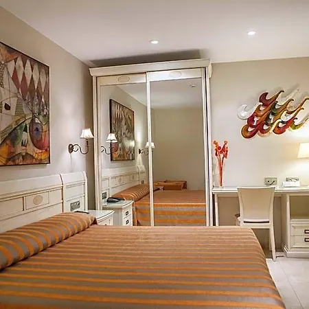 Versalles Hotel