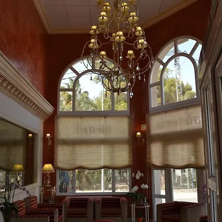 Hotel Versalles Granja de Rocamora